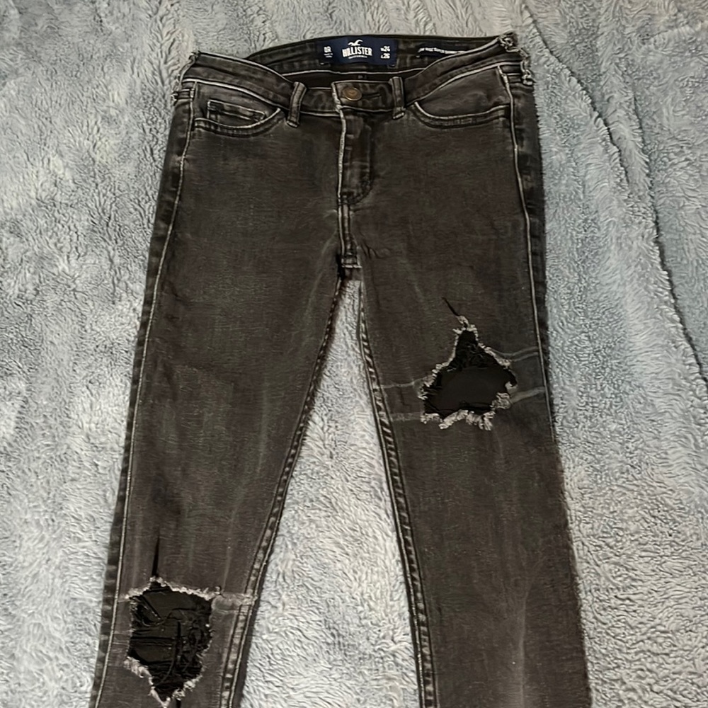 Hollister jeans| a little worn in but still okay condition